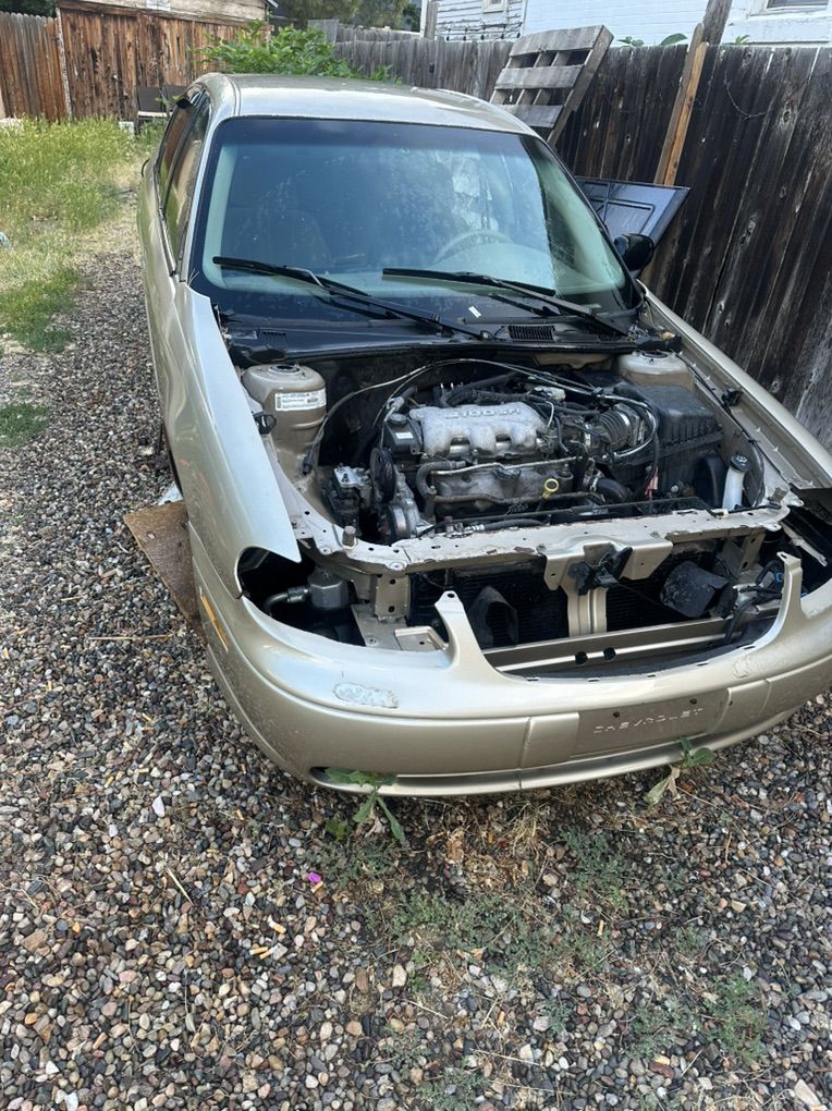 2005 Chevy Malibu V6 **PARTS CAR*** Make Offer
