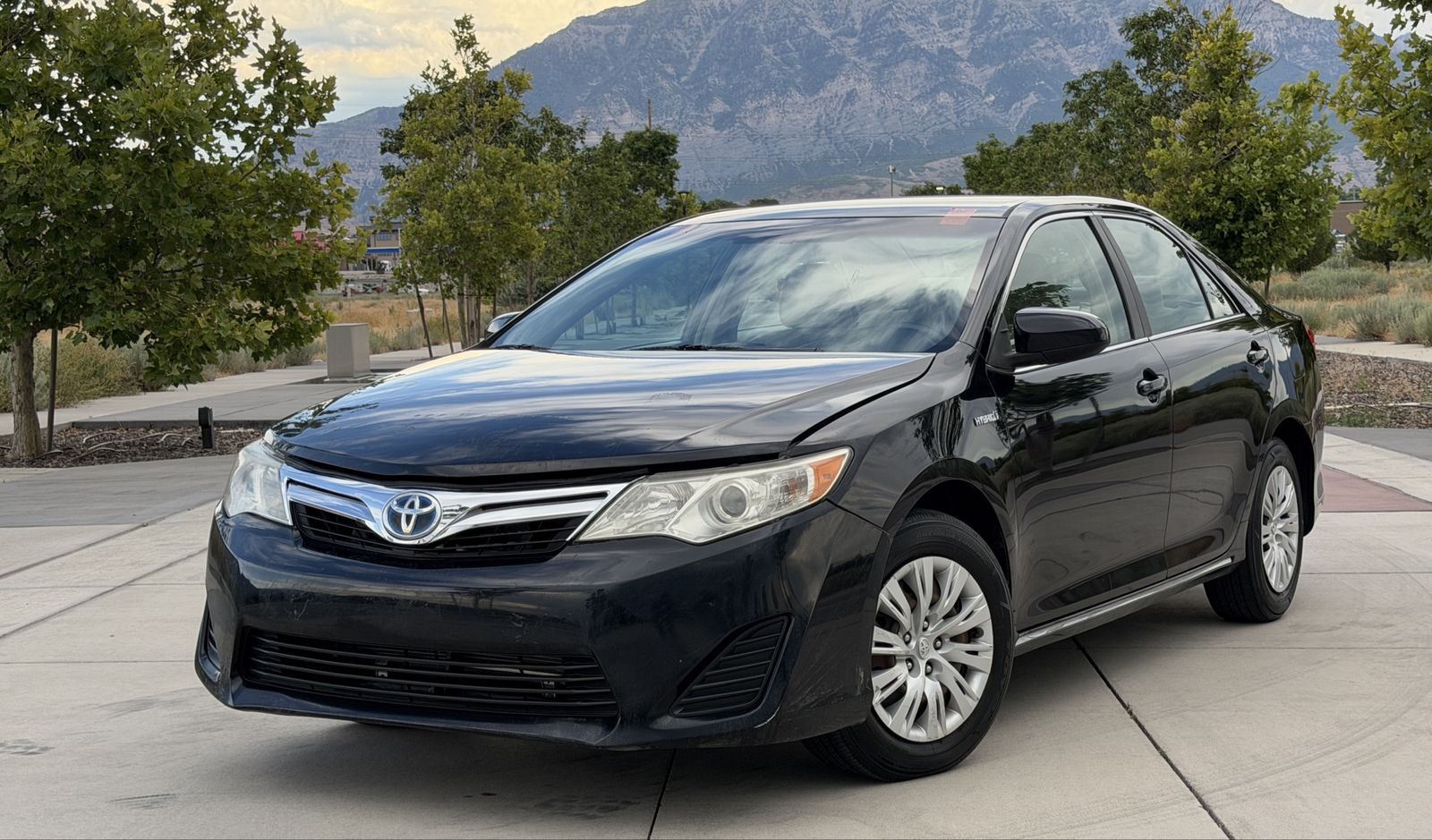 2014 Toyota Camry Hybrid LE
