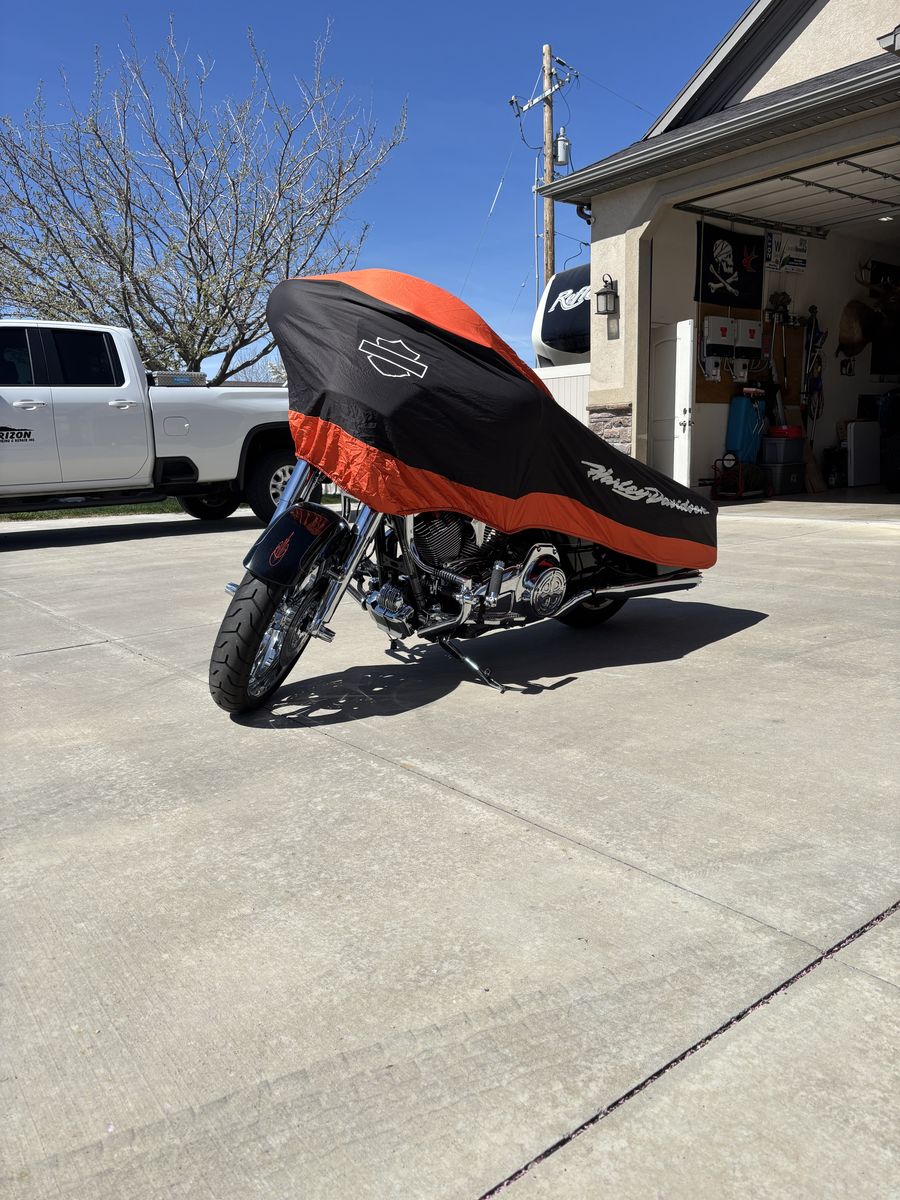 Harley Street Glide Special