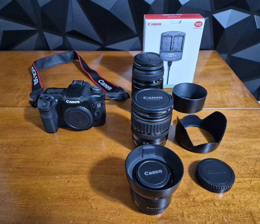 Canon EOS 50D 15.1MP DSLR Camera - Black (Kit with EF 28-135mm f/3.5-5.6 IS USM) Quantaray 70-300mm F/4-5.6 LD Tele-Macro Lens f