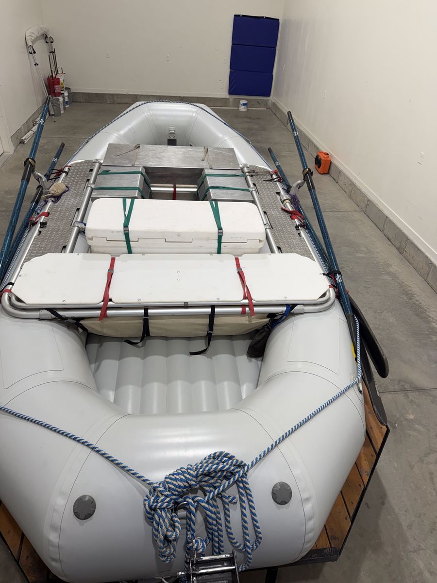 Main image 6