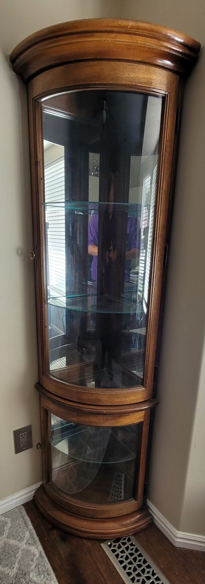Cornor Curio Cabinet