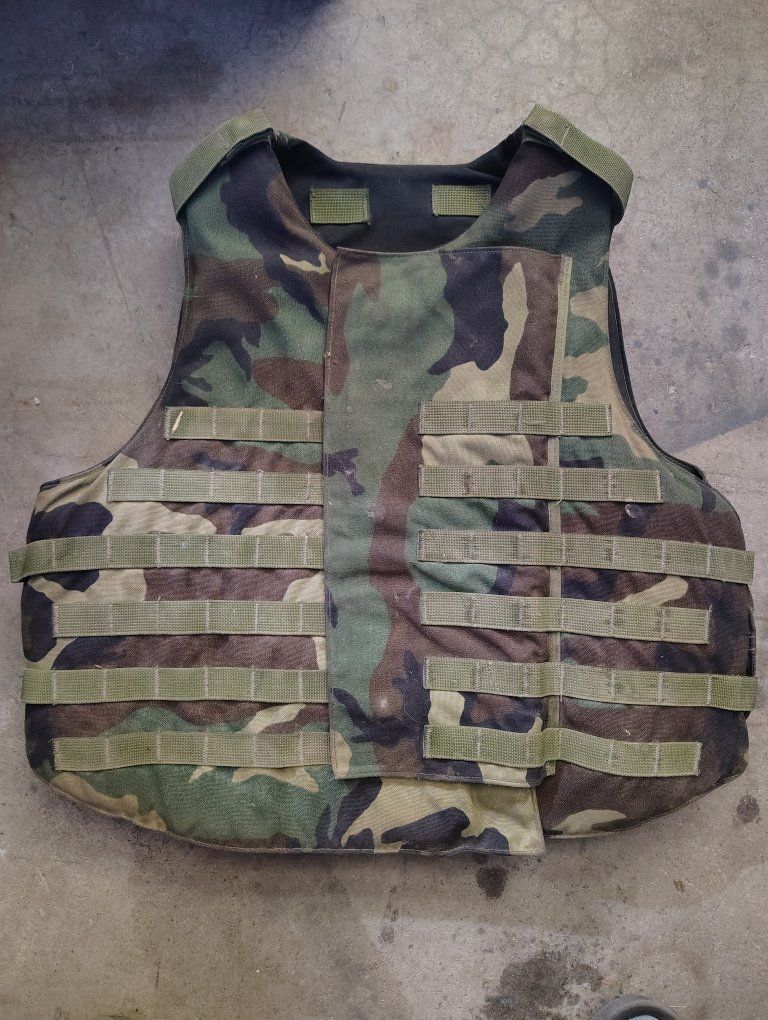 Point Blank Interceptor OTV Woodland Camo Body Armor Vest Medium (Chest 37-41") Military Surplus