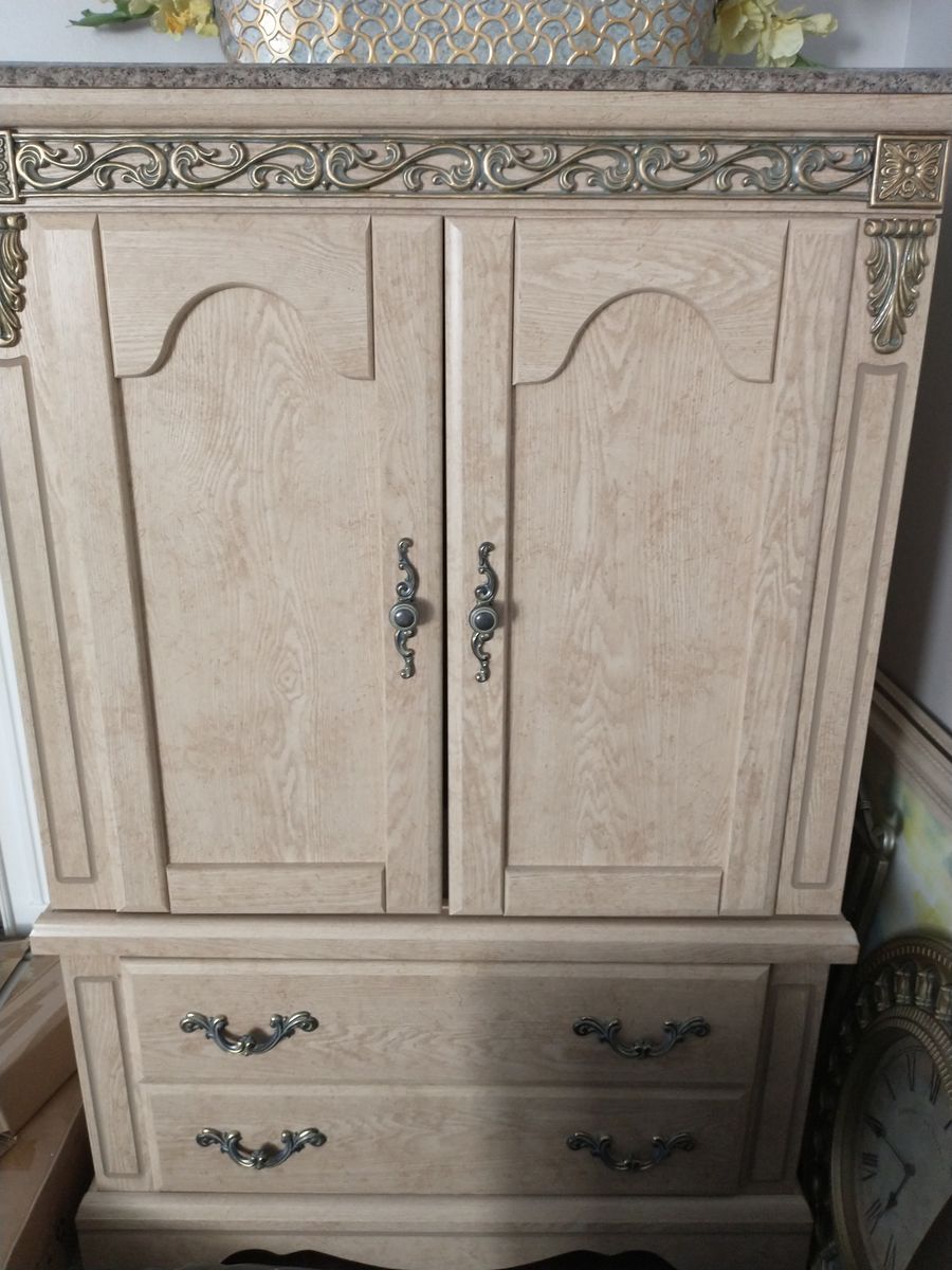 Main image 3