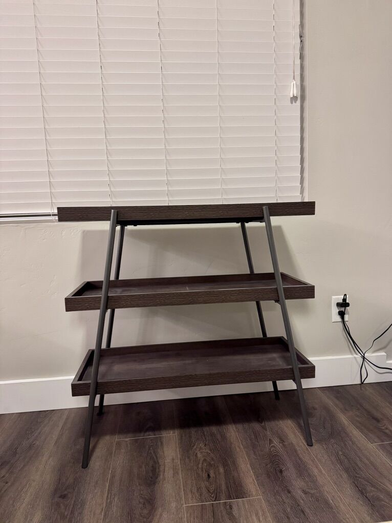 3-Tier Bookshelf / Display Shelf – Modern Style