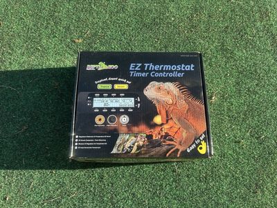 Terrarium temperature control panel