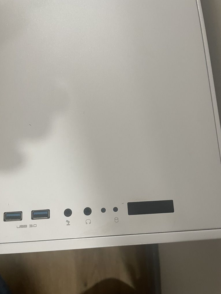 Main image 7