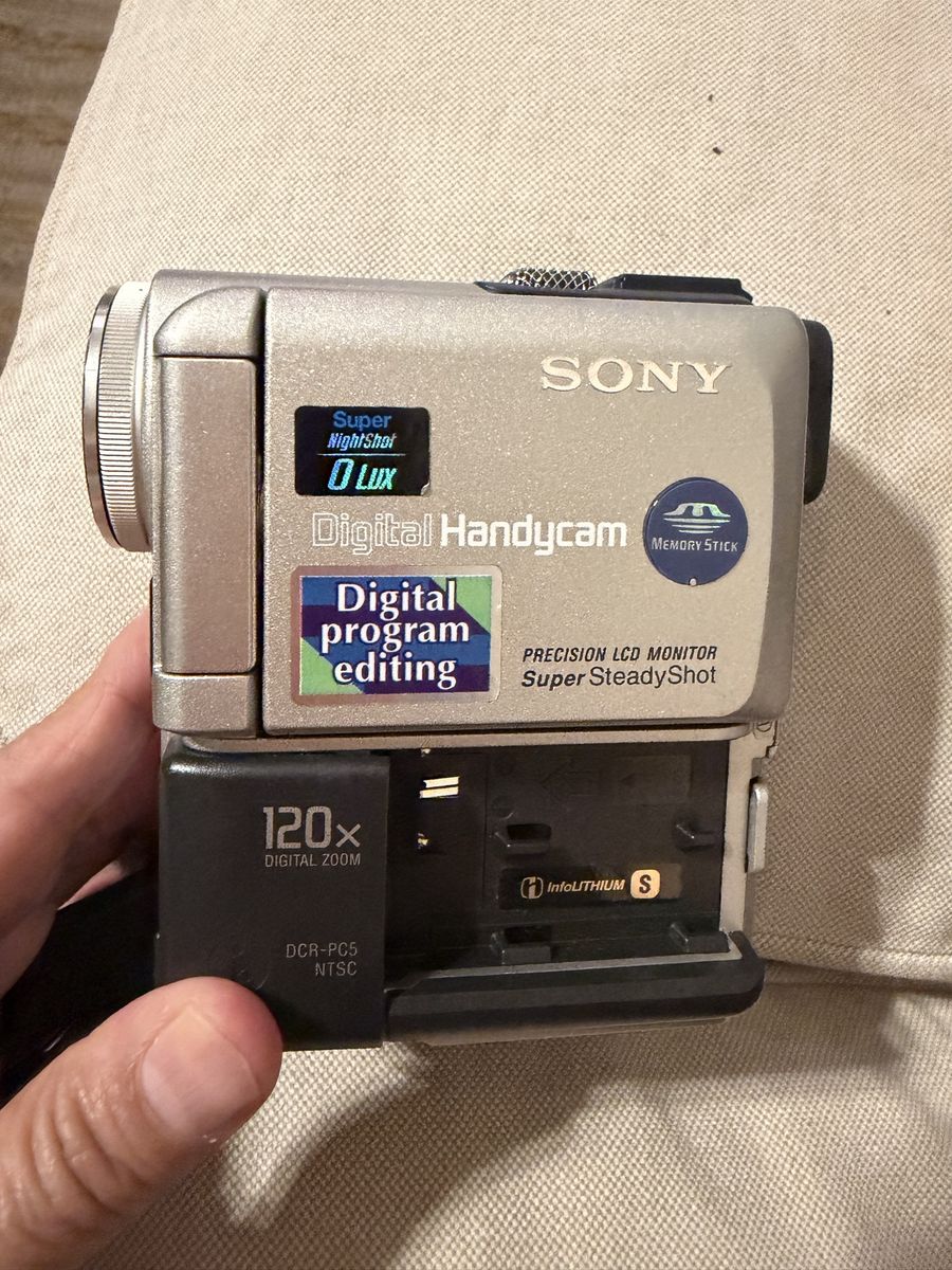 Sony DCR-PC5 NTSC Digital Handycam Camcorder with 120x Digital Zoom, NightShot, Super SteadyShot