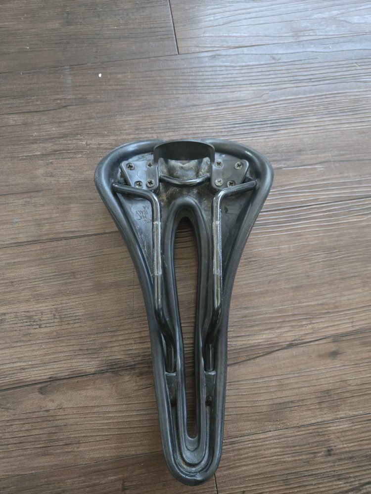 Main image 4