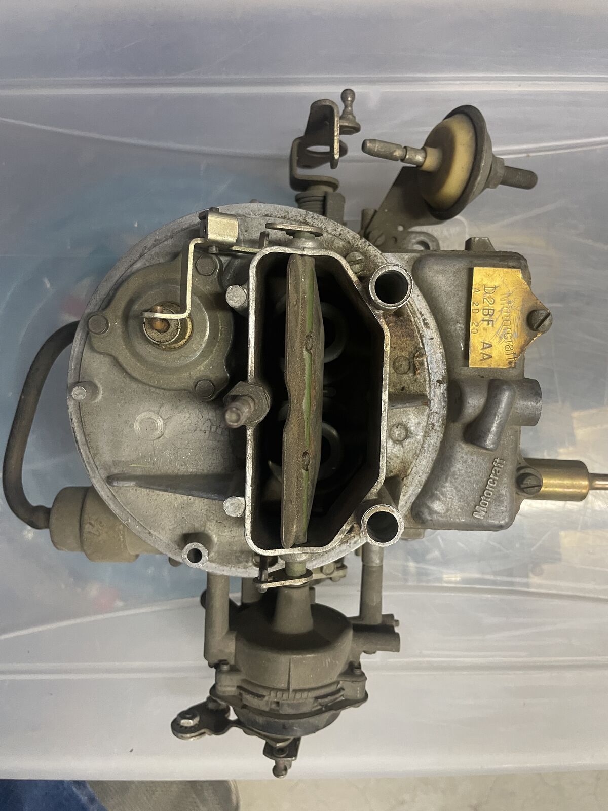Motorcraft 2 barrel carburetor