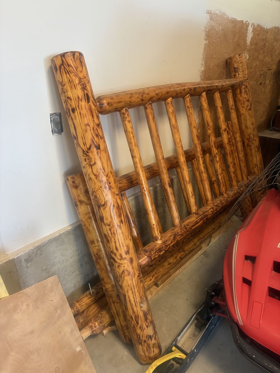 Log bed frame