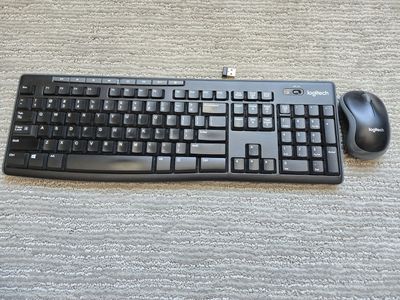 Logitech MK270 - keyboard and mouse, USB A wireless receiver