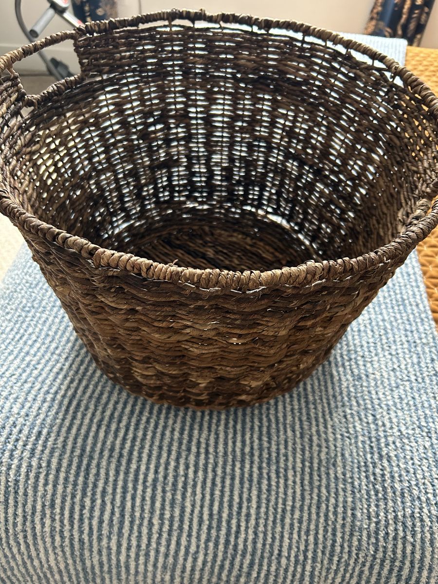Main image 2