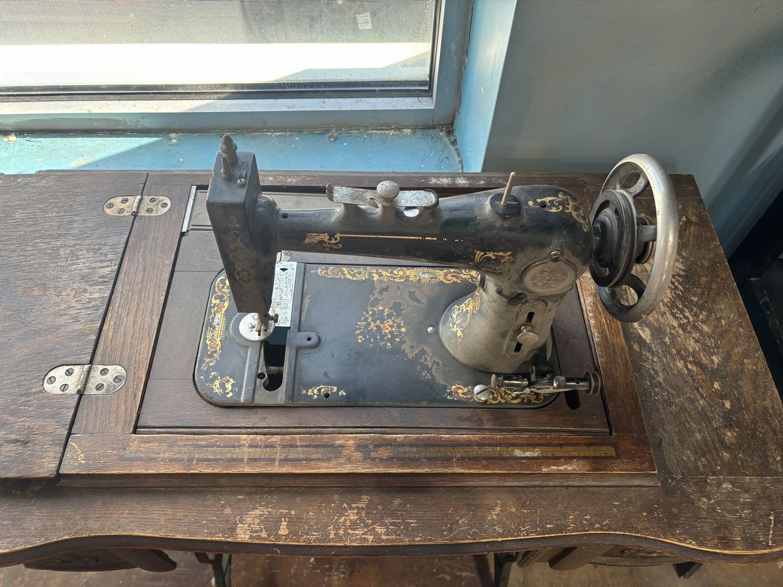 Main image 2