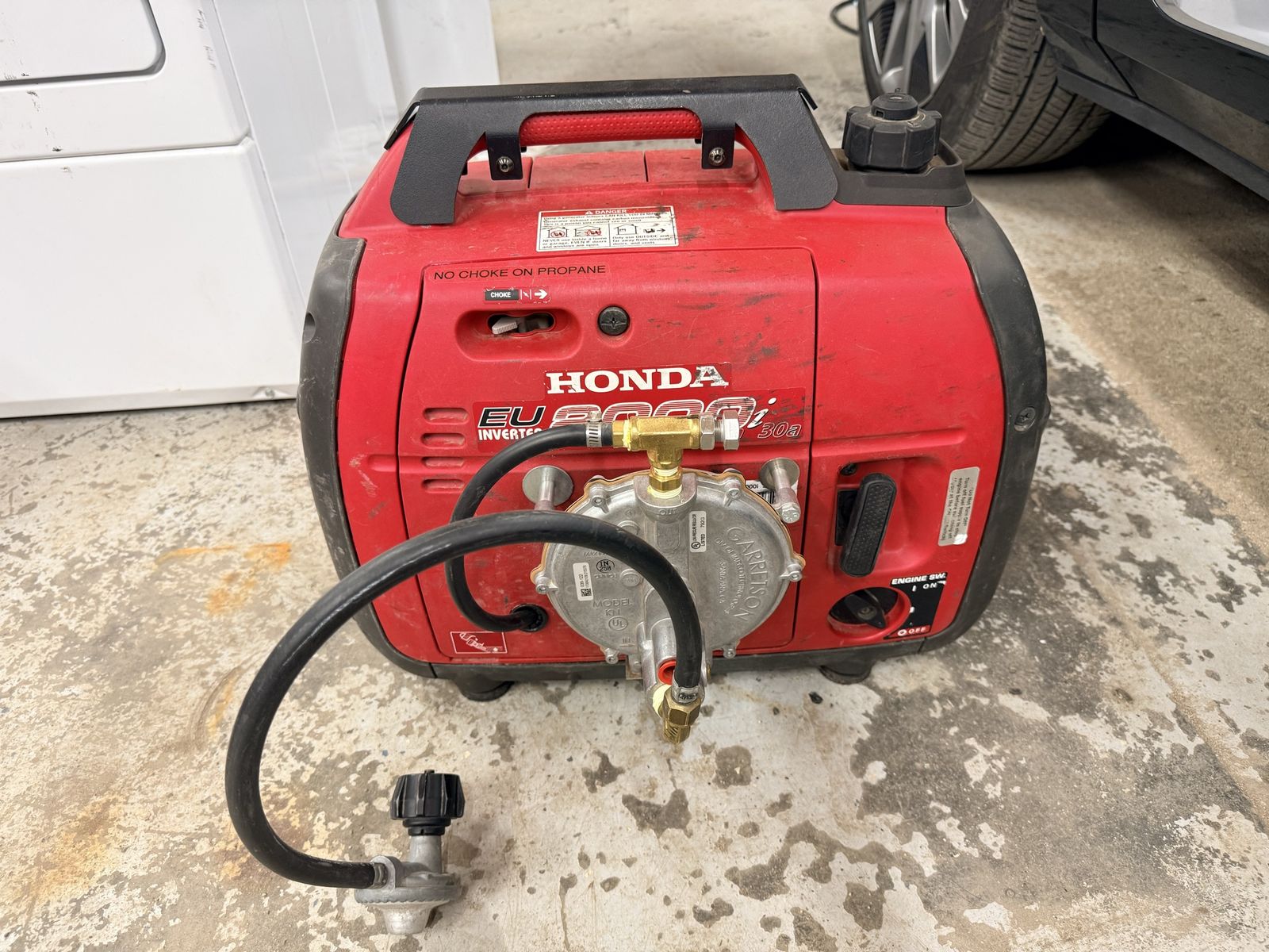 Honda EU2000i Companion Portable Inverter Generator with Propane Conversion Kit