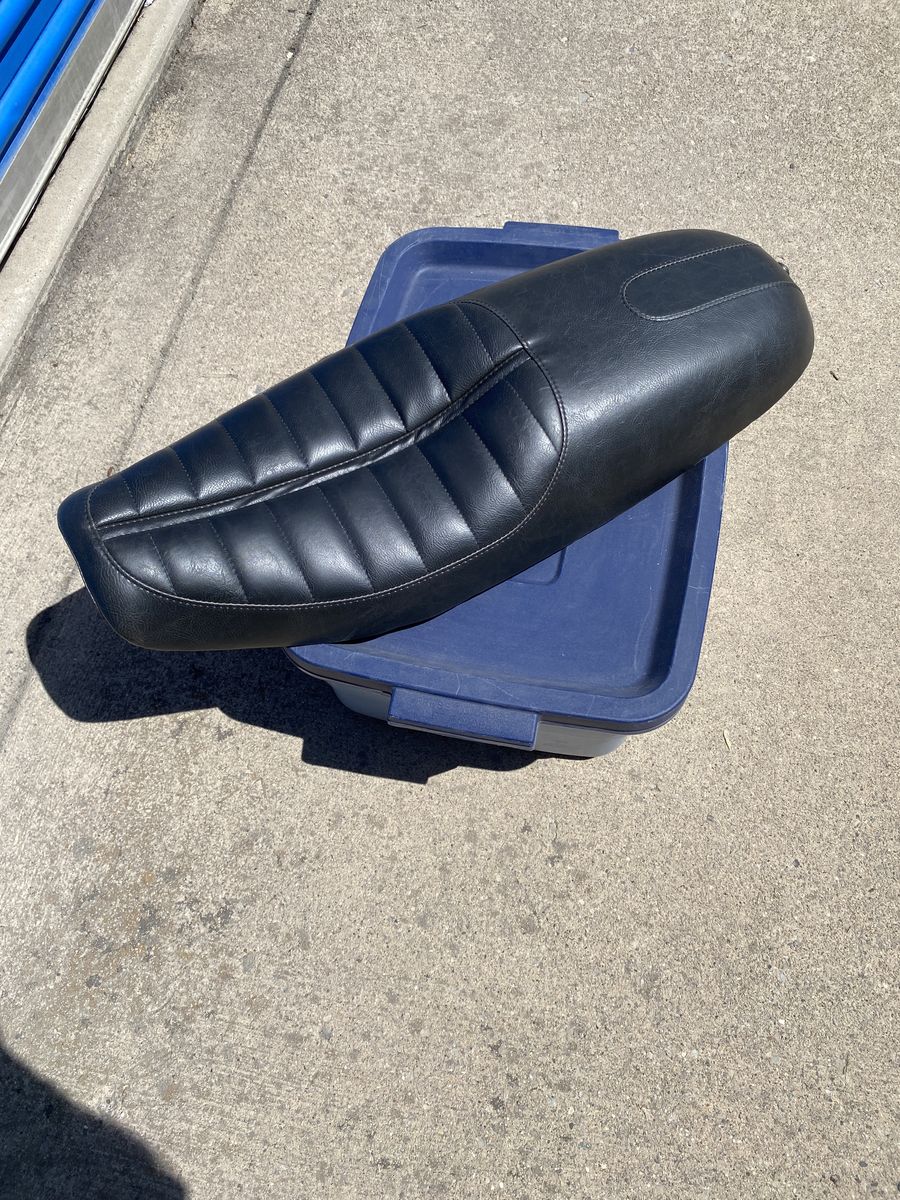 Roland Sands Triumph seat