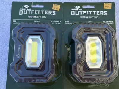 Mossy Oak Outfitters Work Light 500 Lumens New!