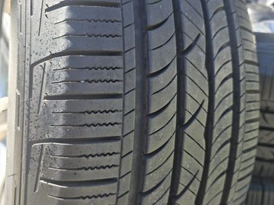 toyota tacoma Rims and Tires 18" $550