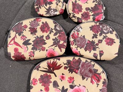 Floral Print Cosmetic Bags (Set of 5)