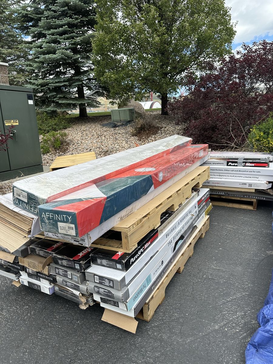 Extra boxes / LVP / laminate
