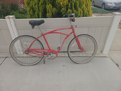 Red Schwinn Classic Cruiser Bike - Single Speed
