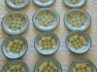 12Piece Melamine Plate and Bowl Set.