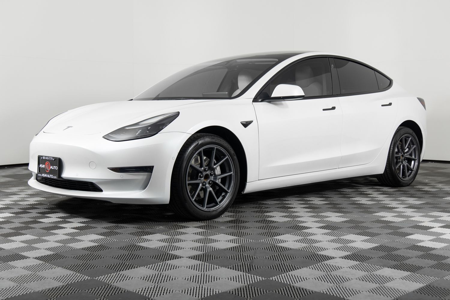 2022 Tesla Model 3 Base