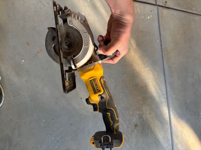 Dewalt Atomic Push Saw
