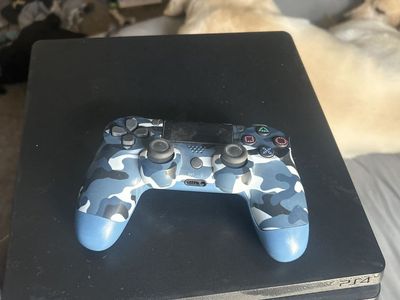 Sony PlayStation 4 (PS4) Console with Blue Camo Controller