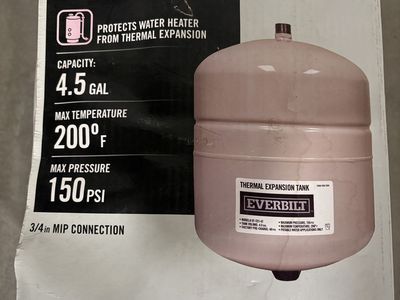 Hot water expansion tank, 4.5 gal