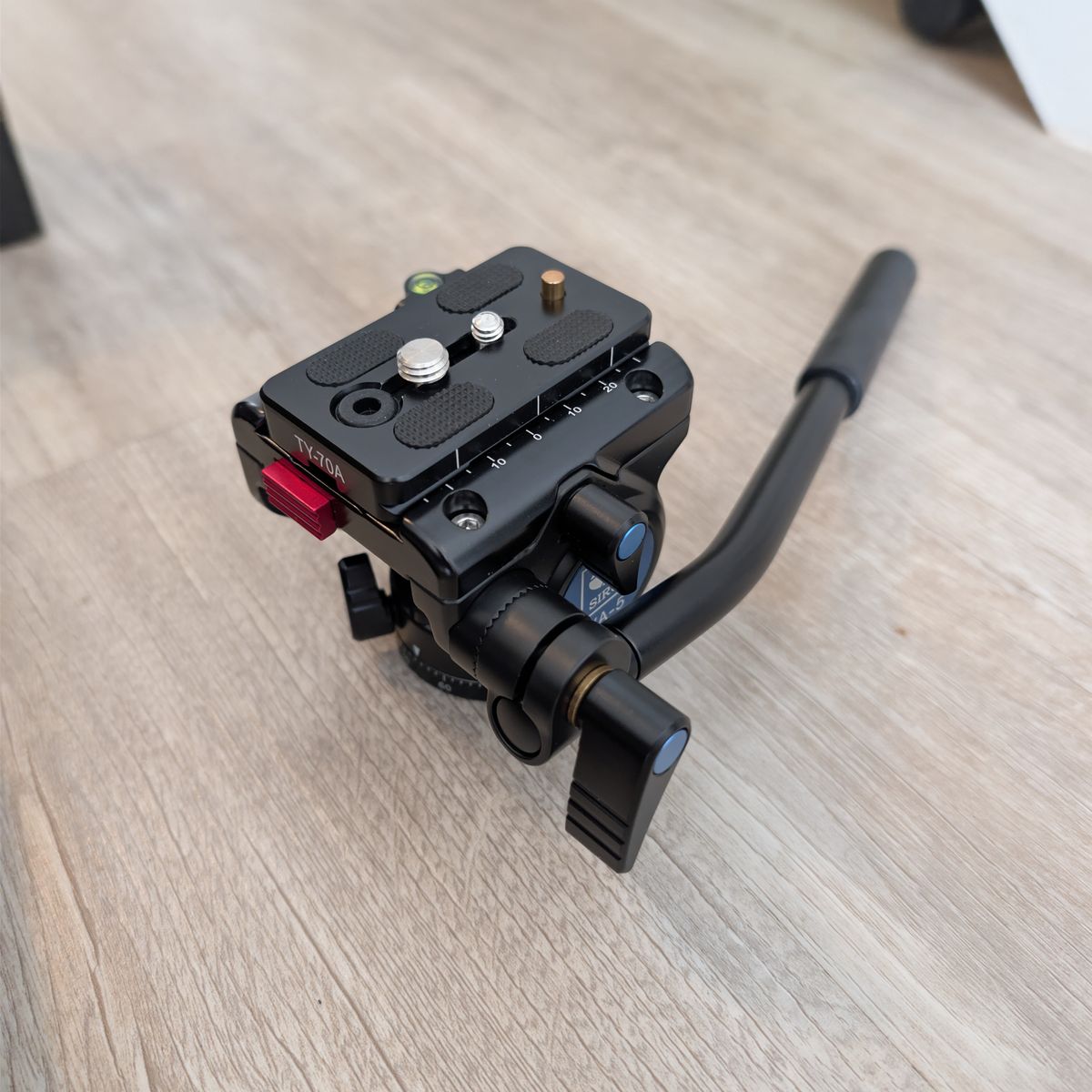 New Sirui VA-5 Video/Camera Head
