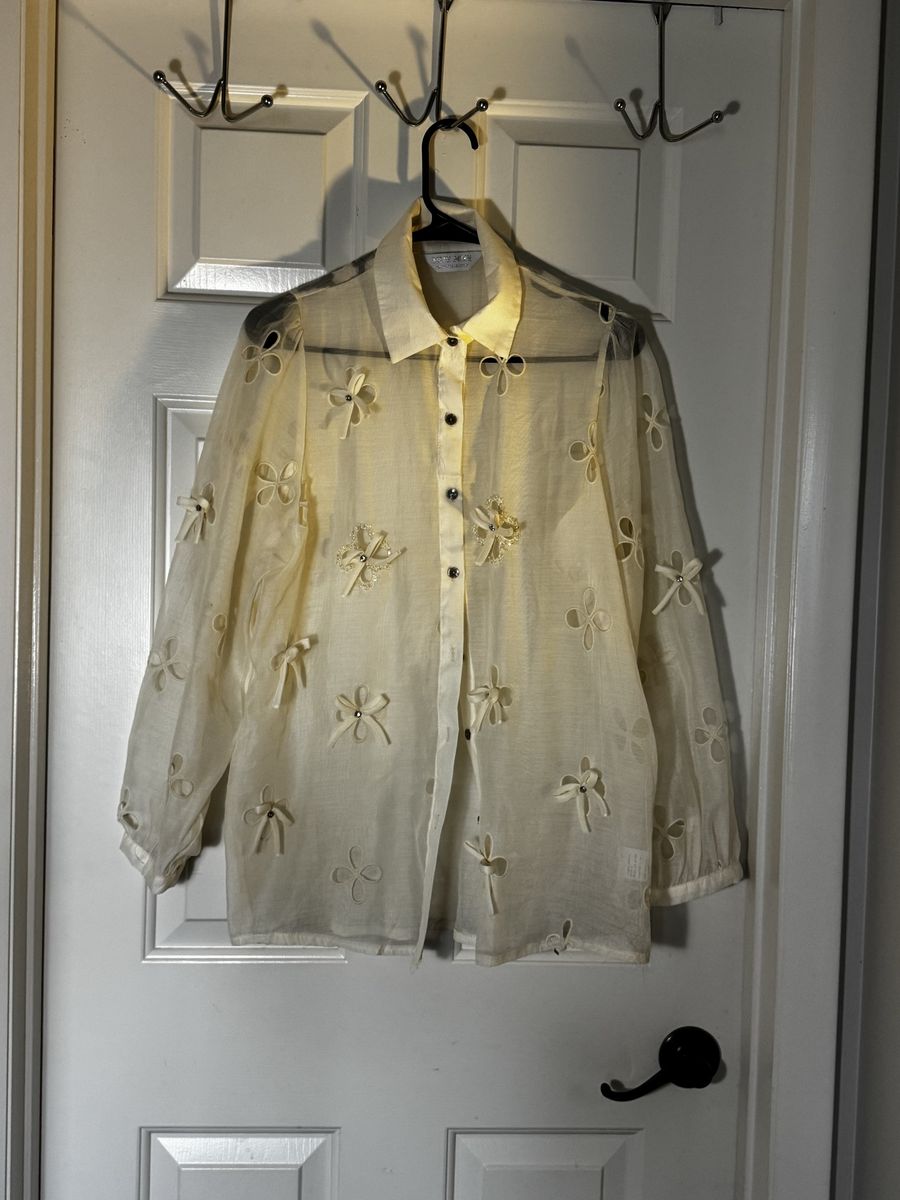 Vintage Muy Muy Sheer Cream Button-Down Blouse Size L
