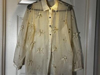 Vintage Muy Muy Sheer Cream Button-Down Blouse Size L