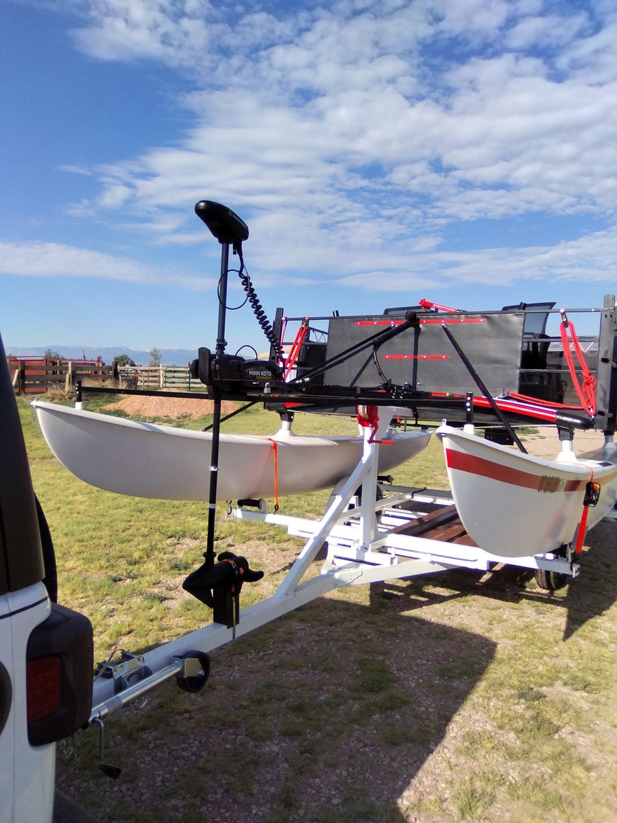 Custom pontoon boat