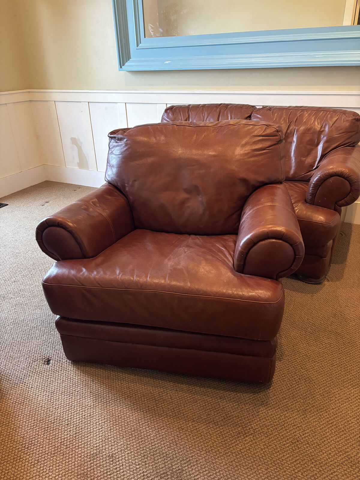 Leather Love Seat And Recliner