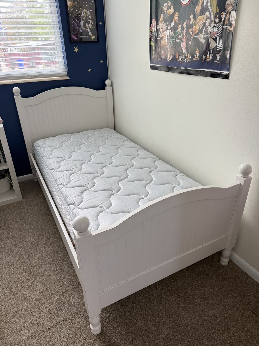 Pottery Barn Kids Twin Wood Bed Frame with Slats and Mattress