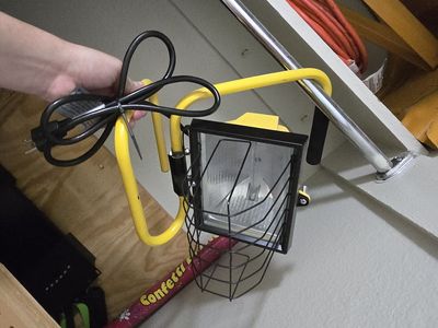 Single Floor. Hanging Flood Lamp