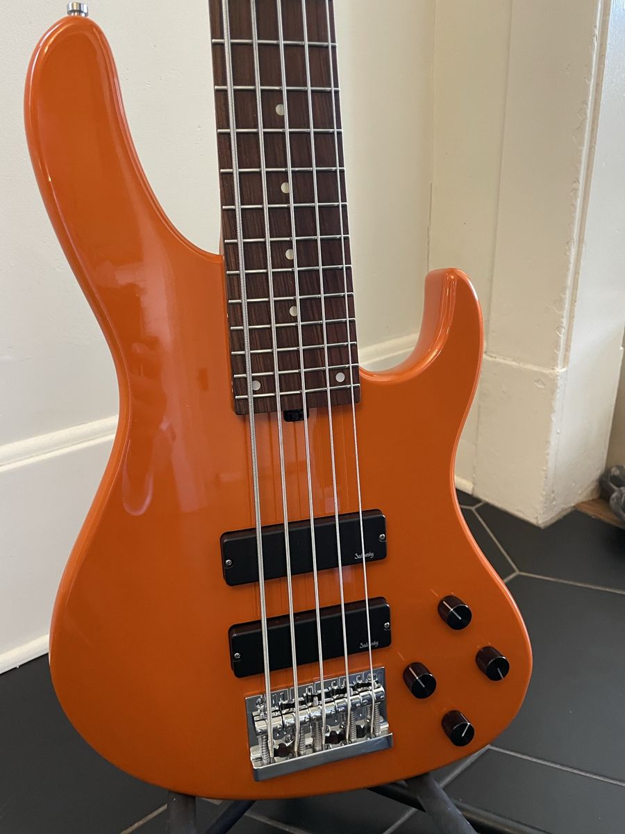 Sadowsky MetroExpress Modern 24 5 String Jazz Bass