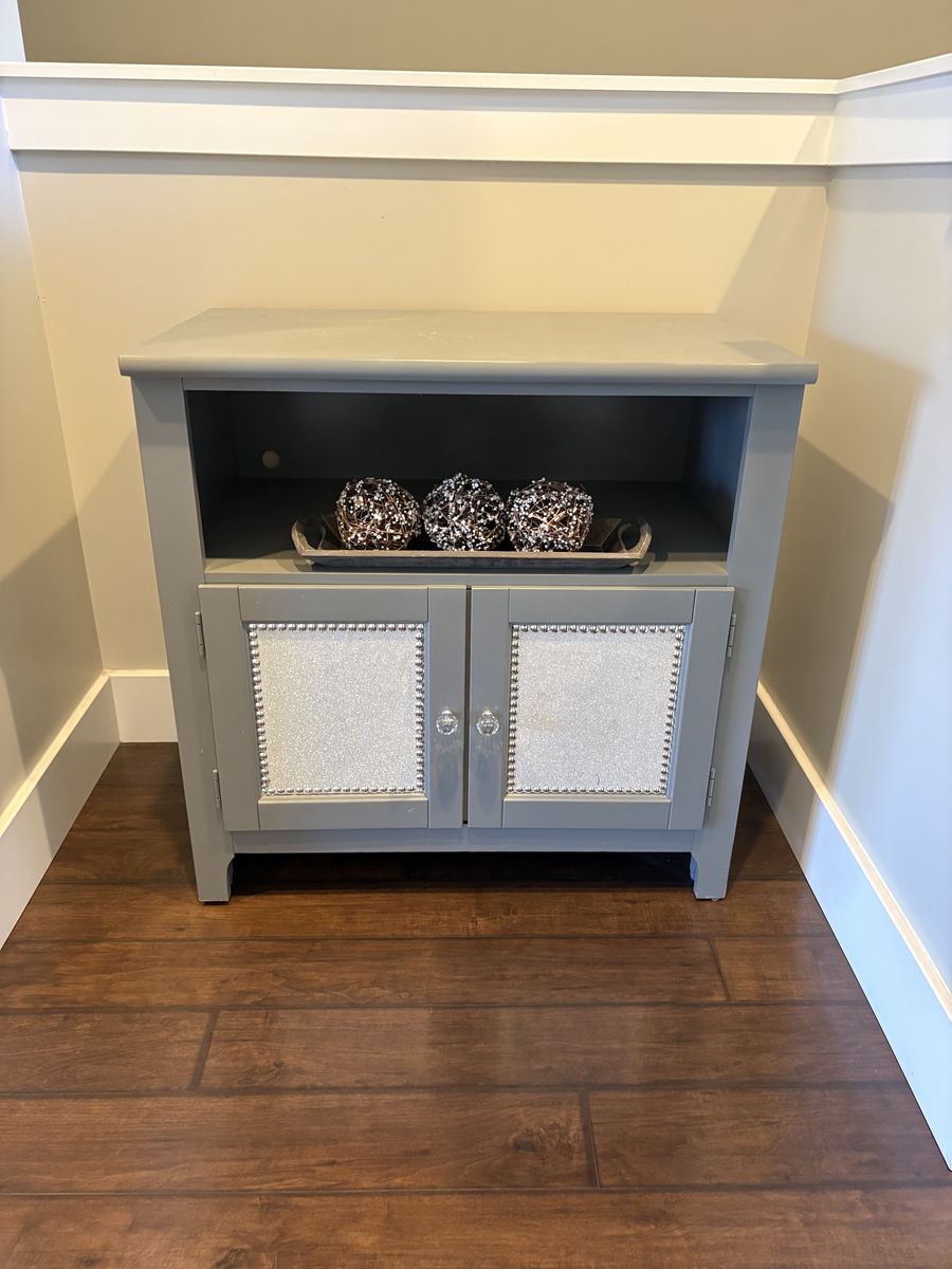 Decorative cabinet