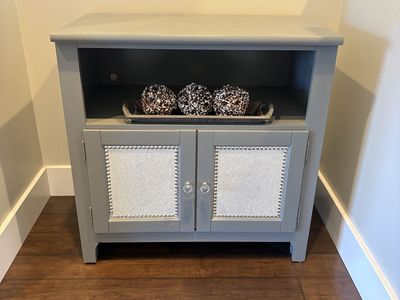 Decorative cabinet