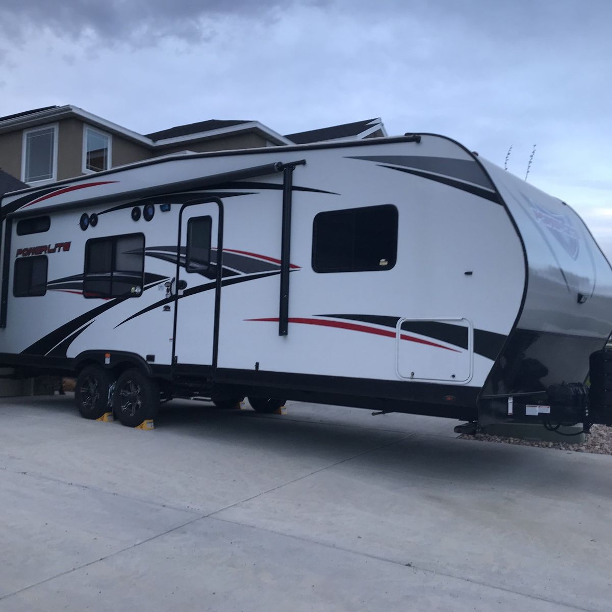 Trailer 2018 Powerlite 25 FBXL Toy hauler