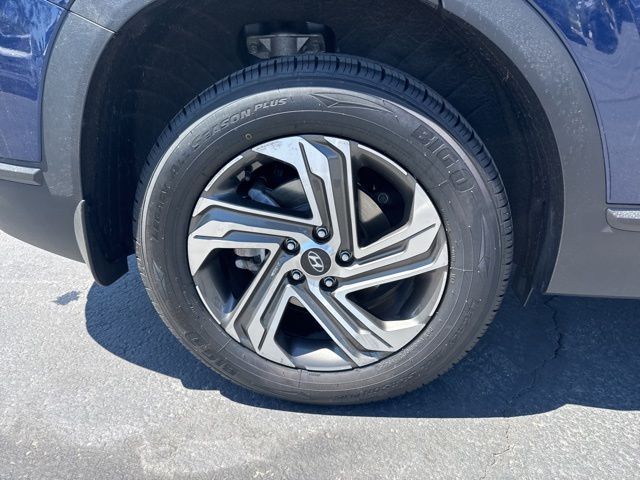 Main image 9