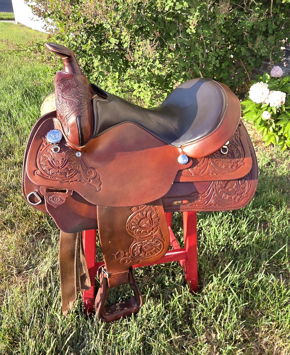 15in Circle Y Western Saddle