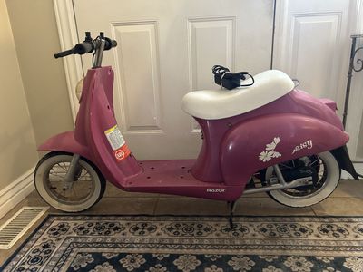 Razor Electric Pocket Moped