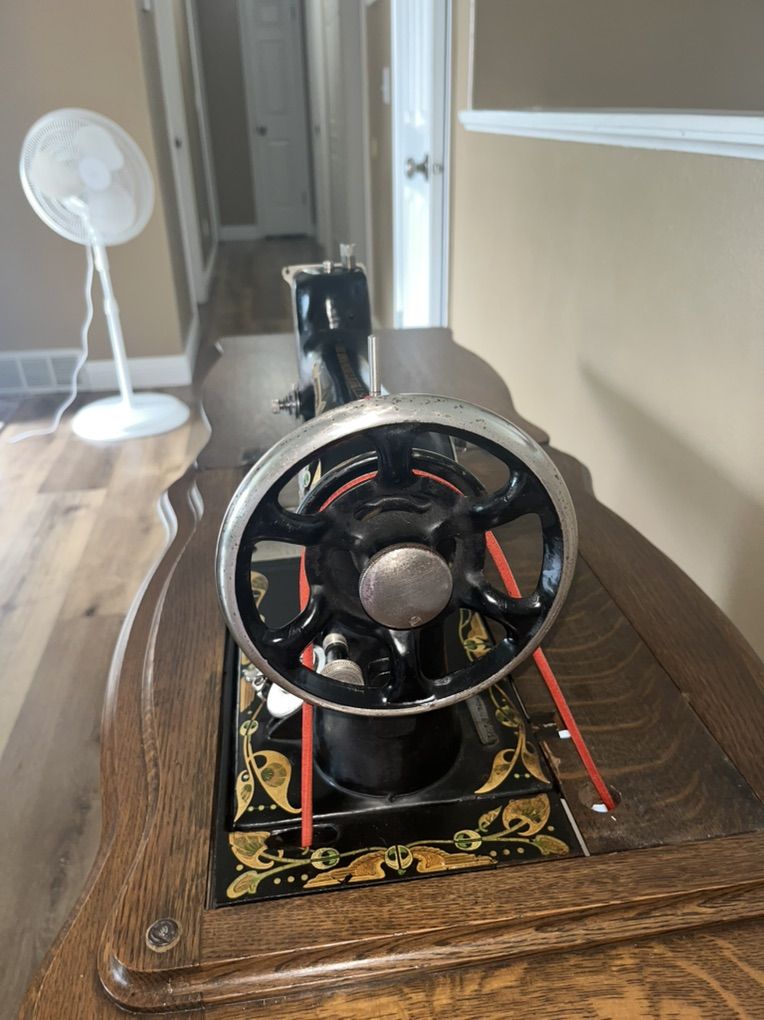 Main image 7