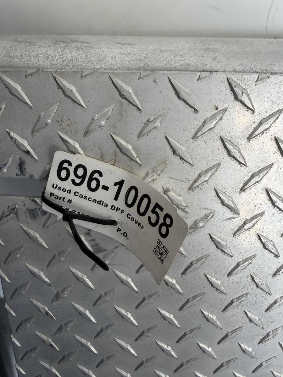 DPF filter shield for freightliner Cascadia 2016