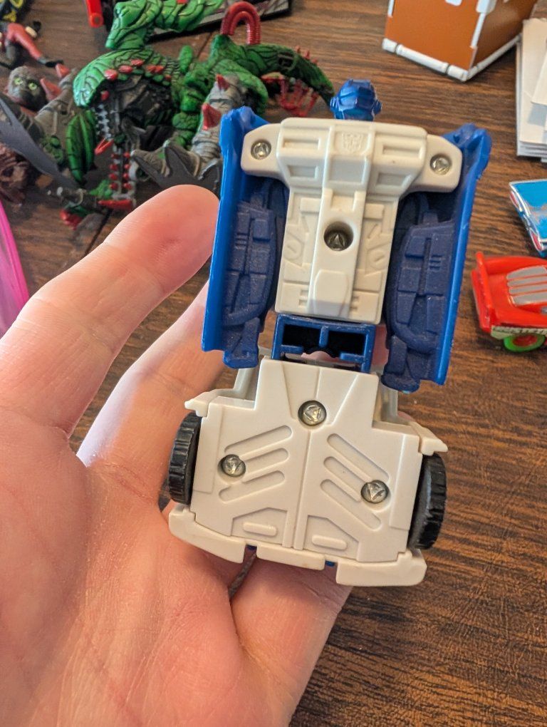 white transformer Rumamuck