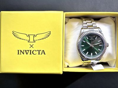 Invicta Specialty Green Emerald Watch 40mm Steel 69016 In Box Running