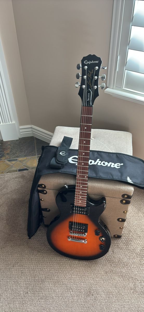 Epiphone Les Paul Special II Electric Guitar Sunburst with Gig Bag