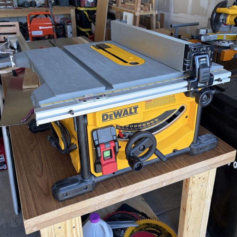 Dewalt DWE7485 Table Saw